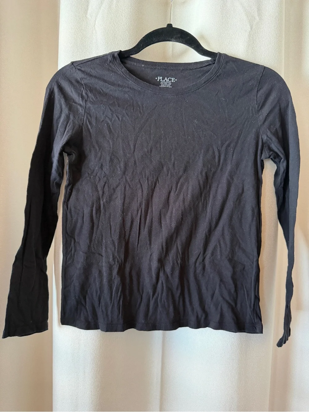 The Children’s Place Black Long Sleeve Crewneck Tee